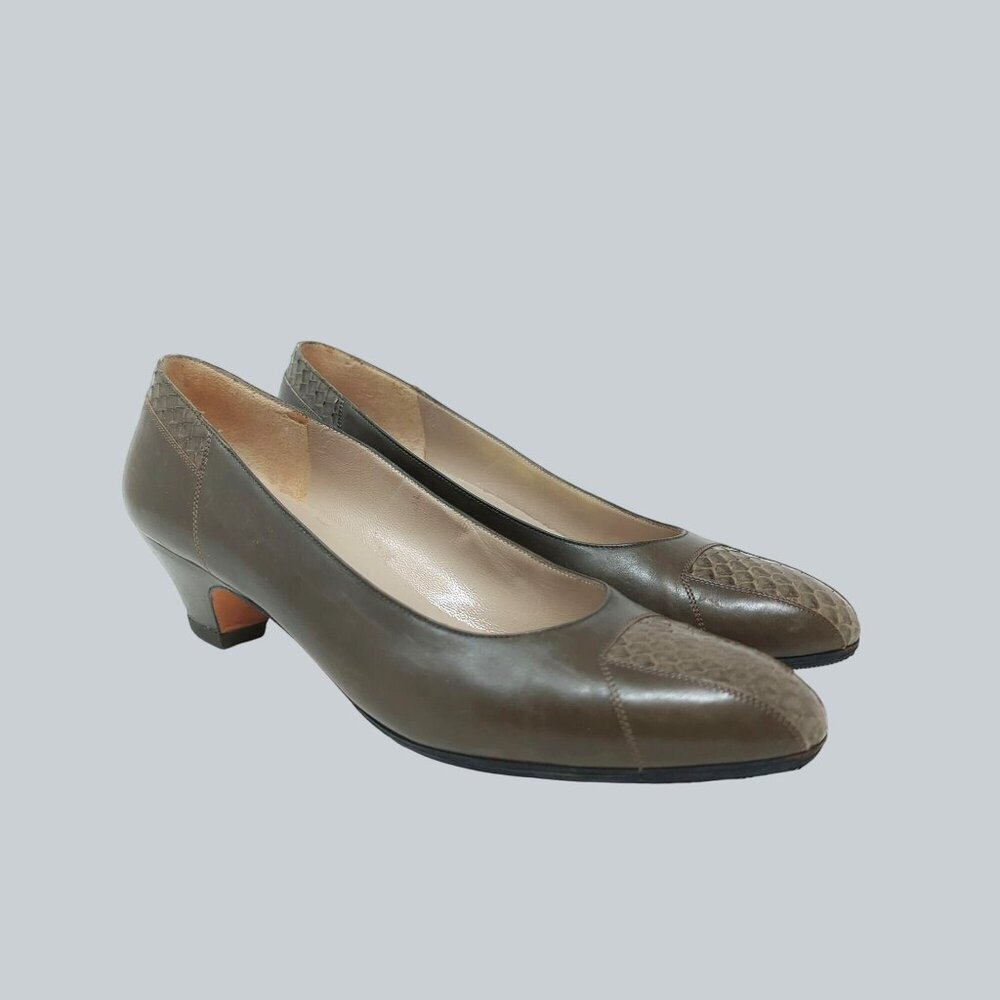 Vintage Ferragamo Pumps 7 Green Leather Heels